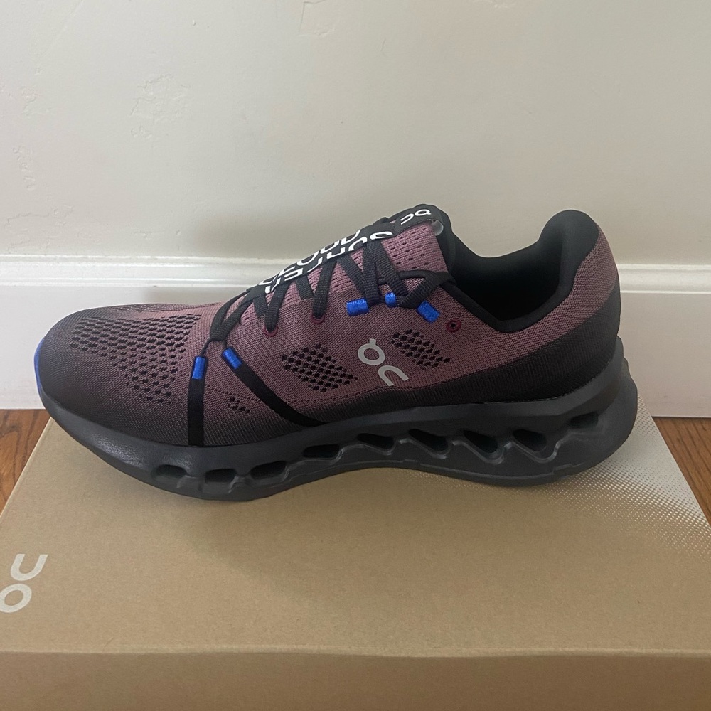 On Cloudsurfer sneakers